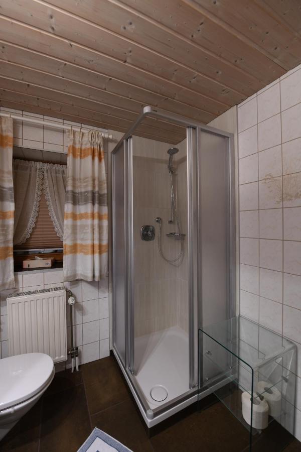 Holzschnitzers Appartements Ehrwald Kültér fotó