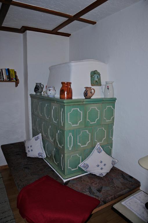 Holzschnitzers Appartements Ehrwald Kültér fotó