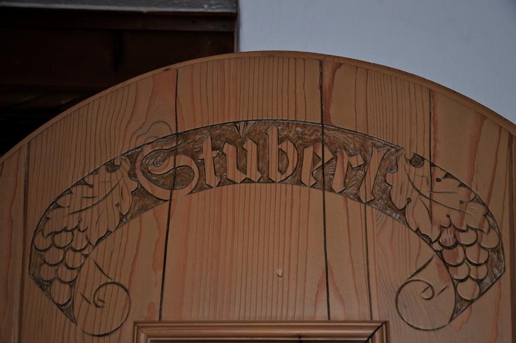 Holzschnitzers Appartements Ehrwald Kültér fotó